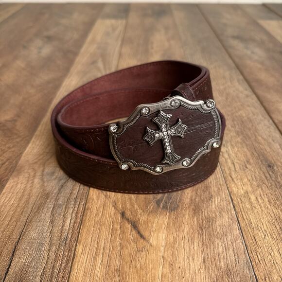 Vintage Y2K Leather Belt Women's Large Brown Cross Embossed Floral Gothic 6804 - Picture 1 of 7